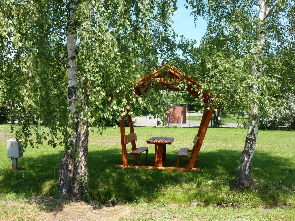 Matra Kemping Apartmanok Матрафюред Екстериор снимка